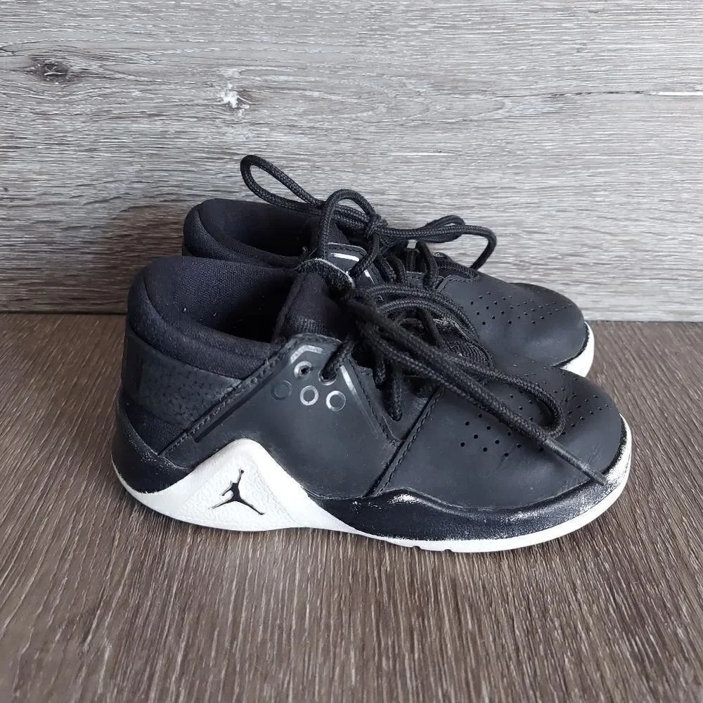 Toodler Nike Jordan Fly Fresh BT AA2500-010 Sneaker Black White Size 7C